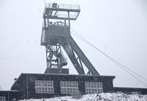 Das Bergwerk Rammelsberg im Harz schneeverweht