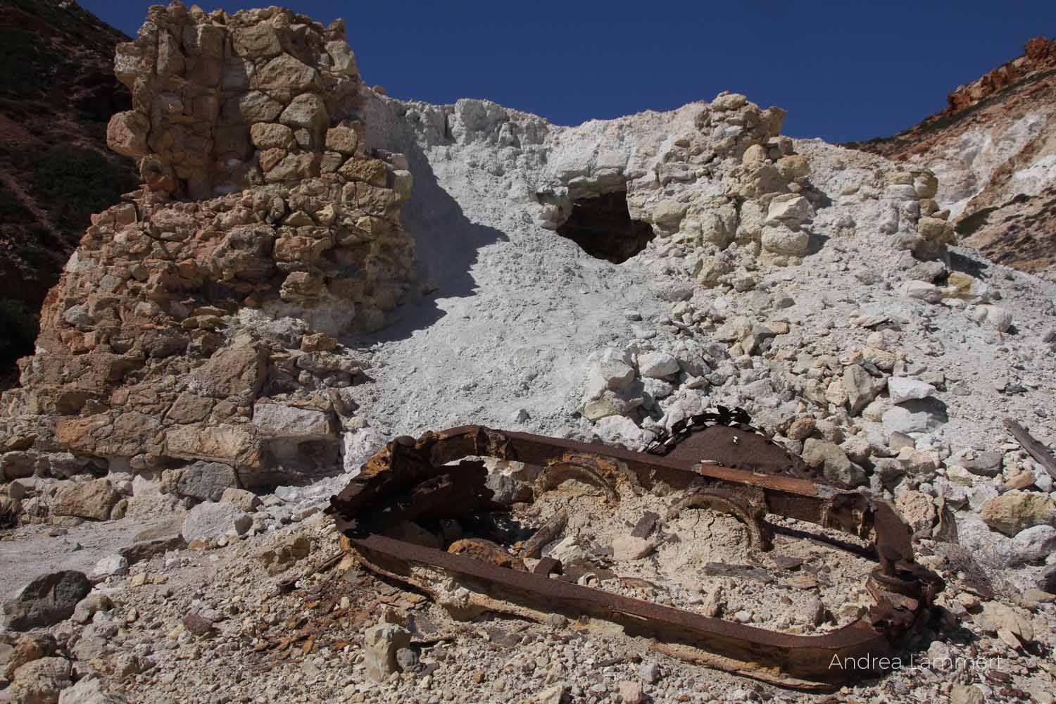 Schwefelminen Milos, Sulfur Mines, Paliorema, Verlassener Ort mit Bergbau auf Milos