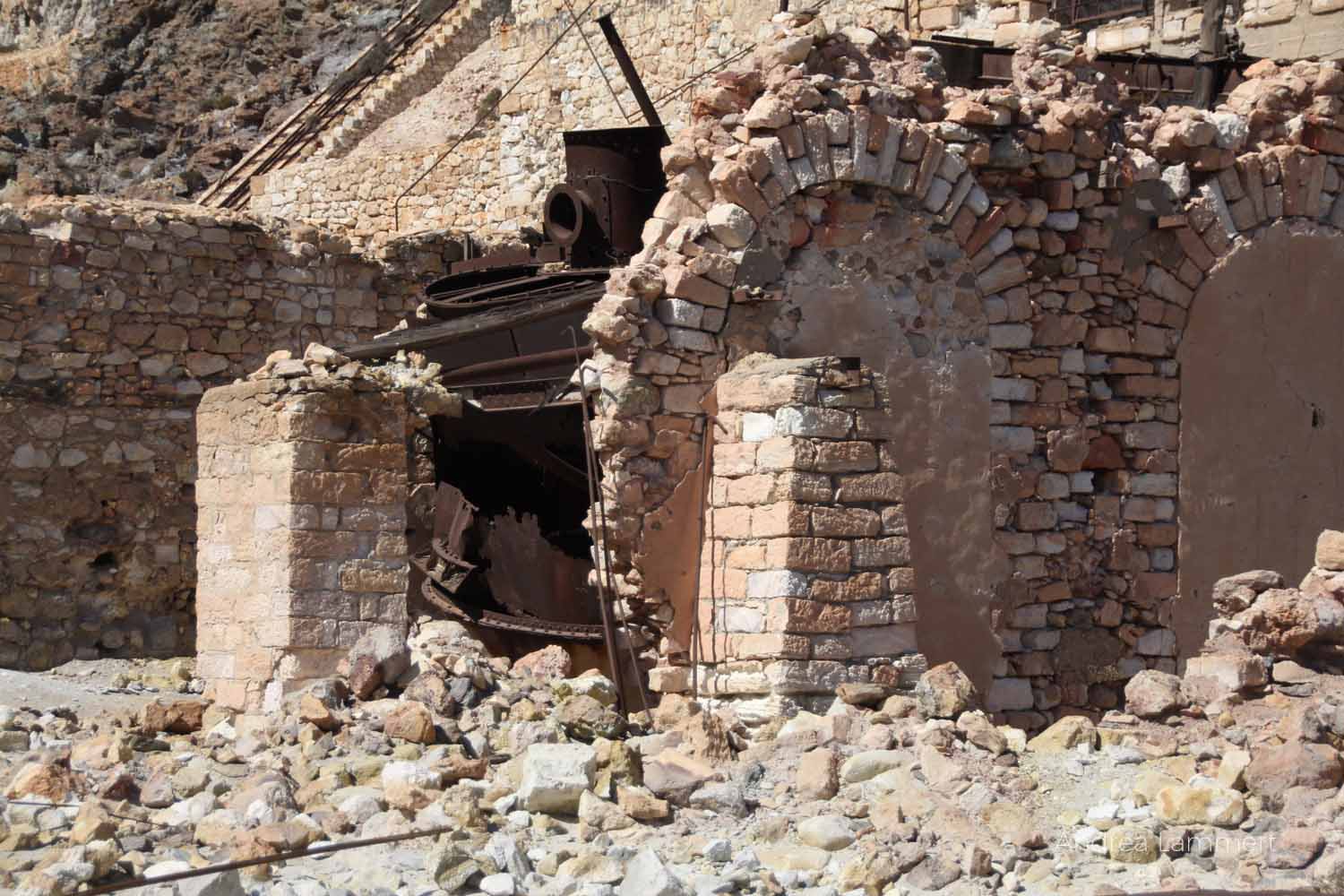 Schwefelminen Milos, Sulfur Mines, Paliorema, Verlassener Ort mit Bergbau auf Milos