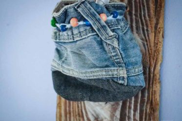 Stiftehalter Design selbst gemacht aus alten Jeans, hier Ansicht der Tasche