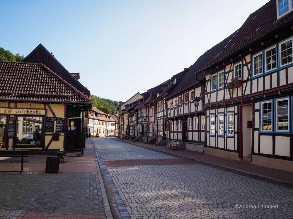 In der Niedergasse befinden sich einige Geschäfte und Ateliers.