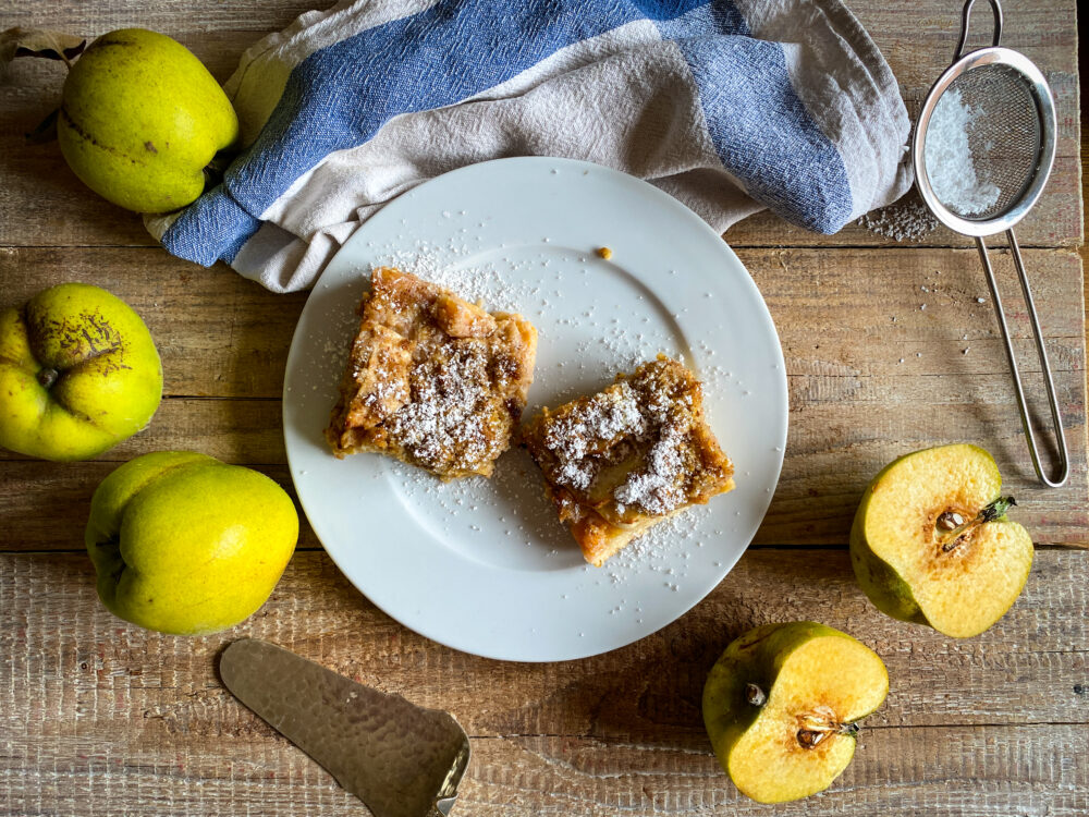 Quittenkuchen vom Blech I Rezept I indigo-blau.de