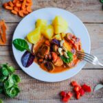 Rezept Rosenkohl mit Paprika und Tomatensoße